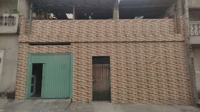 Aluga-se casa em Guaianases ( lajeado)