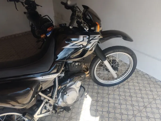 XT 600E