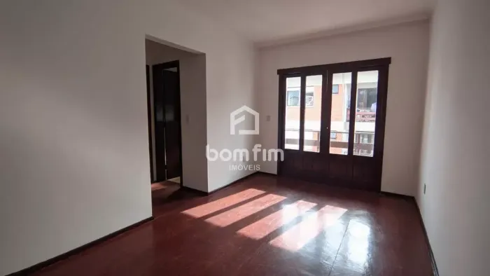 Apto 01 dormitório com sacada para aluguel, no bairro São João - Porto Alegre/RS.