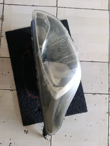 Farol do Ford Ka lado direito lanterna 100$