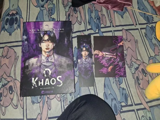 LIVRO NAS MÃOS DO DIABO VOL 2 SEMINOVO