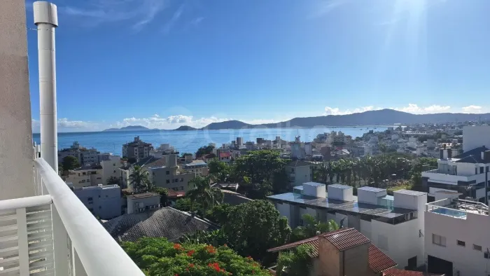Cobertura para Venda em Florianópolis, Canasvieiras, 3 dormitórios, 1 suíte, 4 banheiros, 