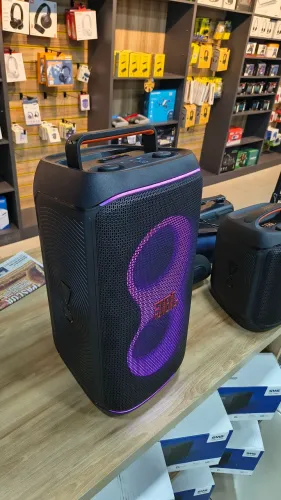 Caixa de som jbl 120