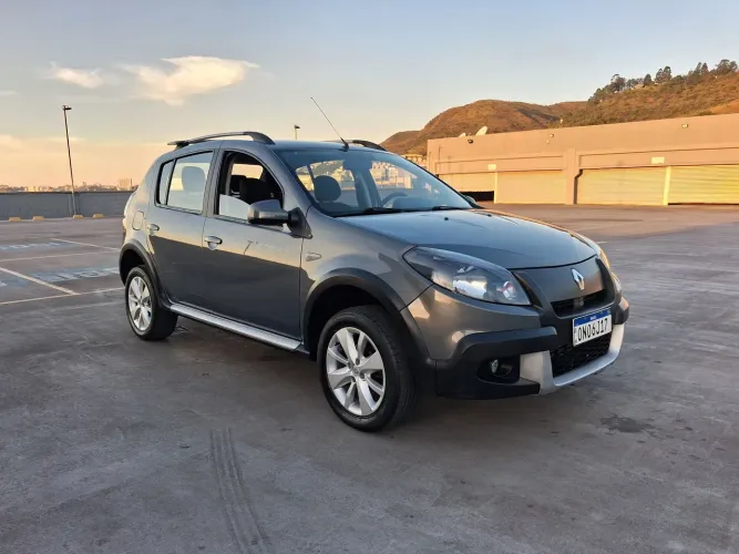 Renault Sandero Stepway Hi-power 1.6 8V 5P 2014