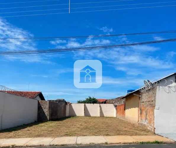 Terreno à venda no bairro Centro