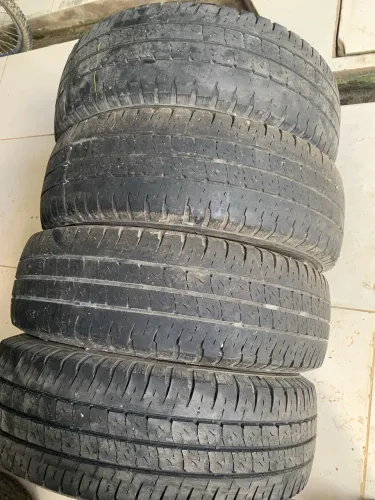 Pneus aro 15 cargo