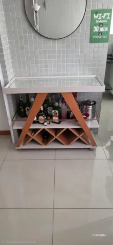 Carrinho de bebidas/apoio