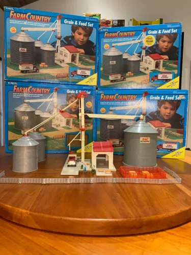 Miniatura Silo ERTL 1/64
