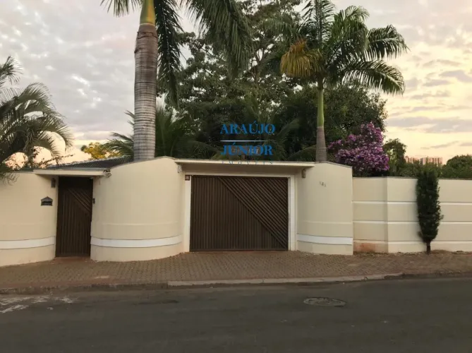 Chácara é um imóvel misto (residência de 360 m2por R$ 1.900.000,00 - NOVA ODESSA-SP