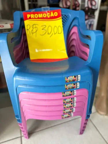 Cadeiras Infantil Coloridas