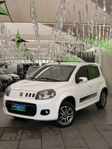 Fiat Uno Sporting 1.4 EVO Fire Flex 8V 4P 2013