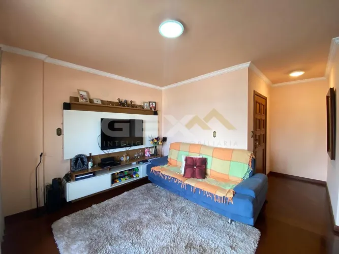 Apartamento à Venda com 04 Quartos no Centro de Divinópolis MG.