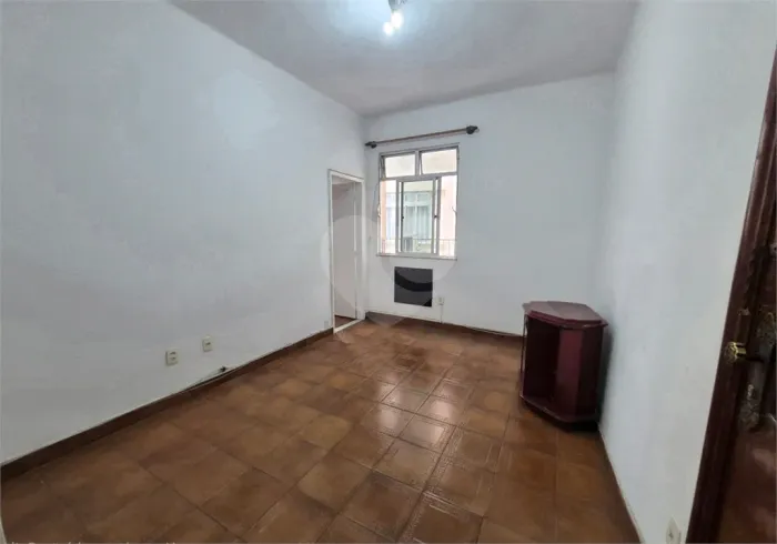 Apartamento à venda com 1 suíte no condomínio Dona Carolina, Rio de Janeiro - RJ
