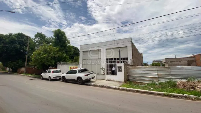 Galpão com Aproximadamente 430m² no Bairro Nova Esperança