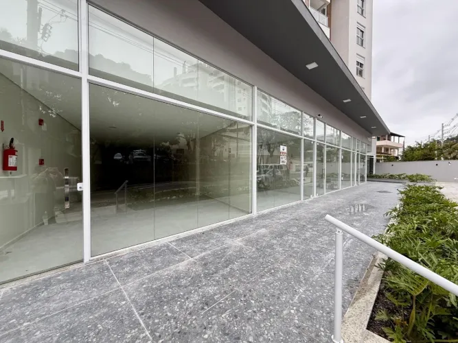 Loja comercial para alugar próximo ao Passeio primavera com 2 vagas - Bairro Saco Grande,