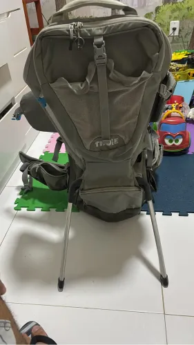 Mochila de trilha para bebê Thule