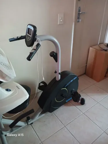 Bicicleta ergometrica WSL CARDIO BX250