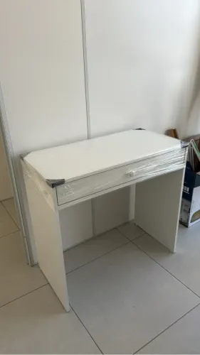 mesa com gaveta 100% MDF