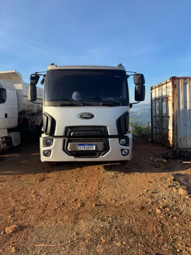 Ford Cargo 2429