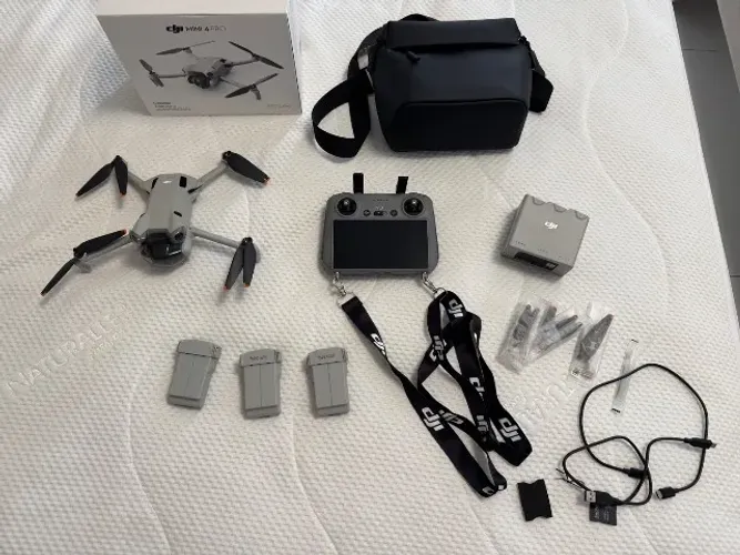 Mini 4 pro combo com tela e cartão de memória