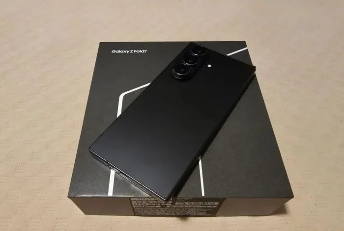 Z FOLD 7 512GB Preto, NF até JAN 27.