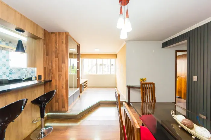 APARTAMENTO PARA ALUGAR COM 3 QUARTOS E 1 SUÍTE NO BATEL