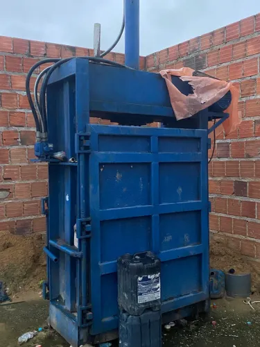 Prensa para reciclagem