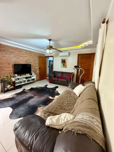 Casa em condomínio para venda com 396,91 m² e 3 quartos sendo 2 suites em Bosque da Saude
