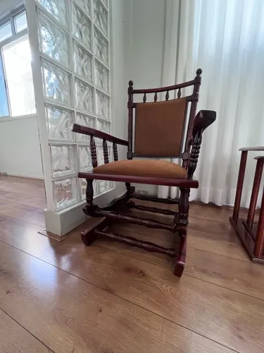 Vendo cadeira de balanço
