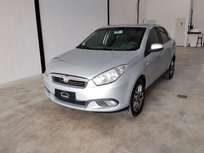 Fiat Grand Siena Essence Dual. 1.6 Flex 16V 2013