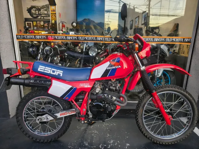 honda xlx 250 r 1985 placa preta