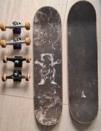 2 Skates Completos - Promoção <br>I Skates Completos - Mini Logo e BlackSheep - Ótimo Estado