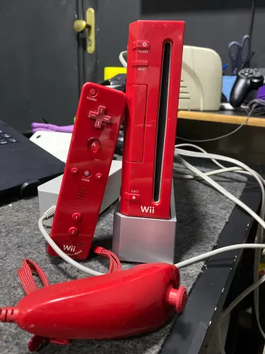 Nintendo Wii vermelho