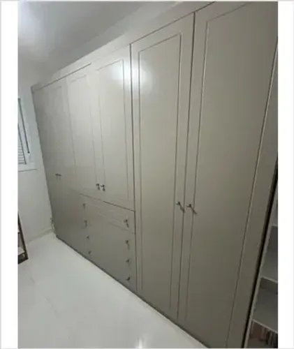 Guarda Roupa 6 portas - Cinza