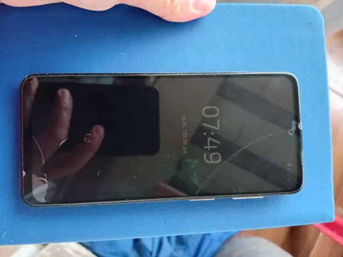 Celular usado moto g 42