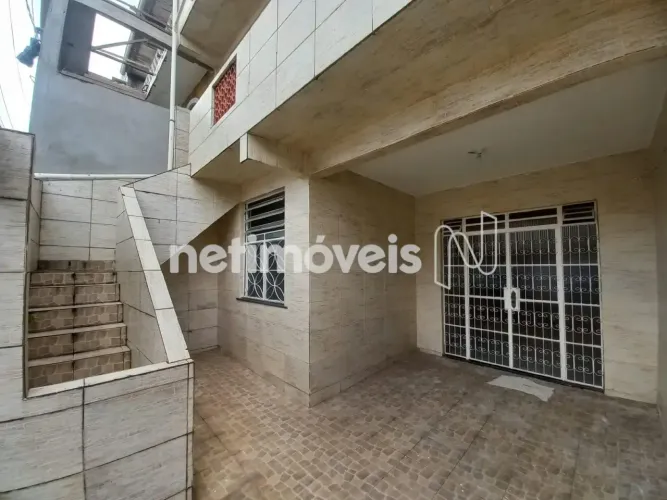 Apartamento Tipo Casa 3 Quartos para Aluguel em Roma ( Cidade Baixa )