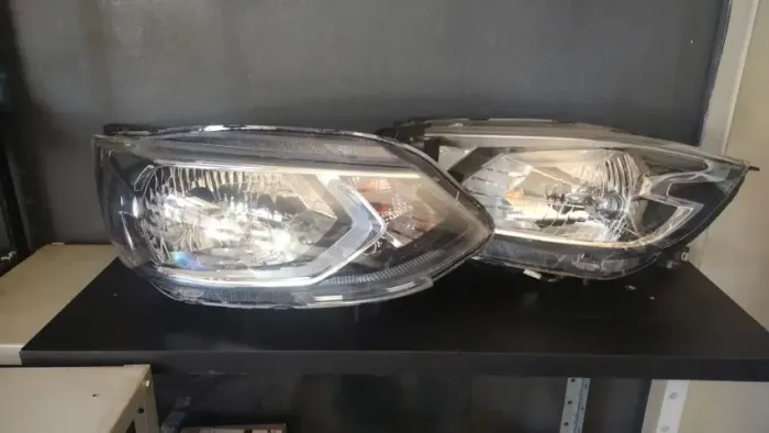 PAR FAROL ÔNIX PLUS LT/LTZ.