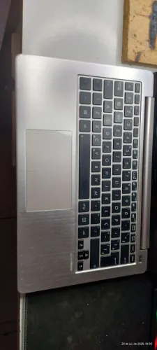 Asus X202E
