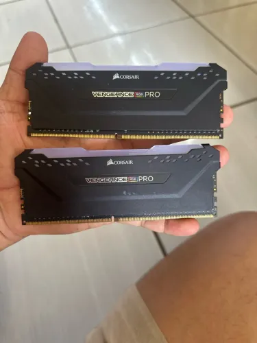 Memória ram ddr4 2x8GB 3000mhz corsair rgb pro