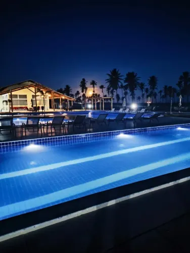 LOTE EM CONDOMINIO PE NA AREIA NA  BARRA DOS COQUEIROS/SE.