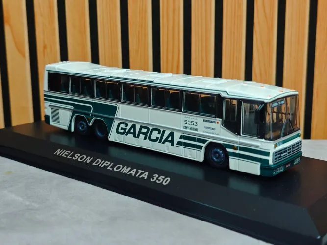 Miniatura de Ônibus - Viação Garcia
