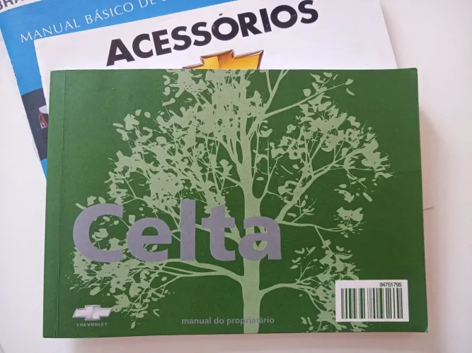 Manual Proprietário do Celta