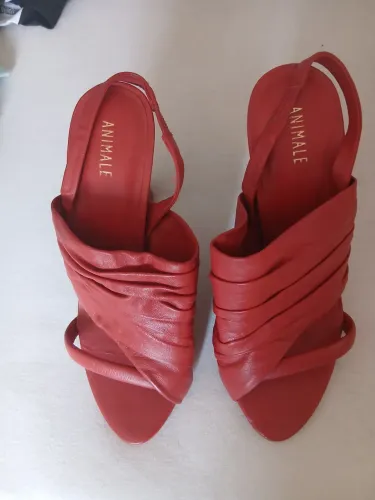 SANDÁLIA ANIMALE VERMELHA DE COURO DRAPEADO N35 LINDA SEMI NOVA