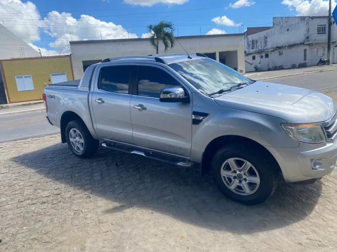 Ford Ranger Limited 3.2 20V 4X4 CD Aut. Dies. 2014