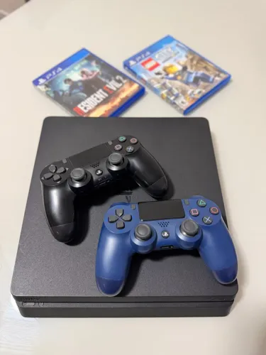 PlayStation 4 PS4