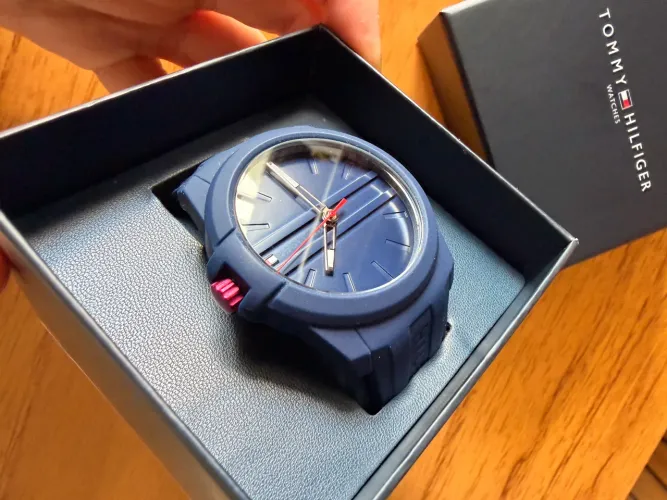 RELÓGIO TOMMY HILFIGER MASCULINO ORIGINAL - BORRACHA AZUL 