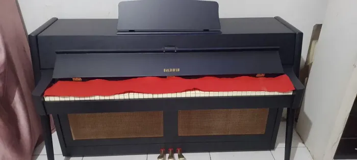 PIANO (BALDWIN)