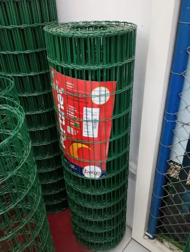 TELA SOLDADA PVC , ÓTIMO PREÇO 