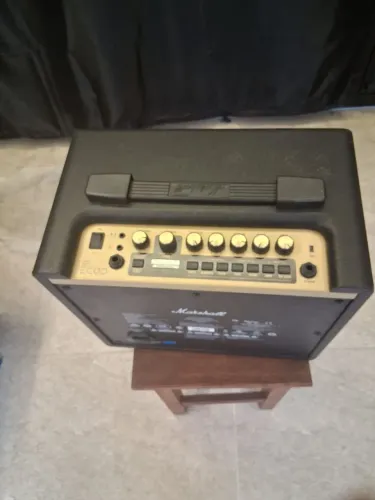 Amplificador profissional.
