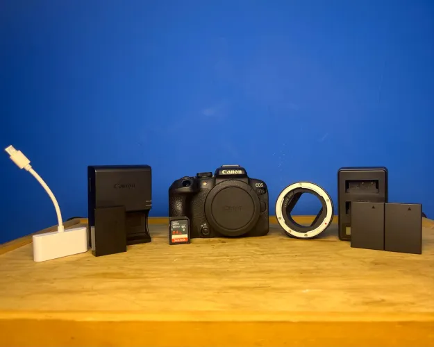 Canon R10 + acessórios